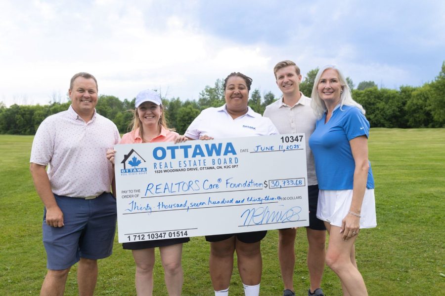 Cheque_Golf Tournament-122
